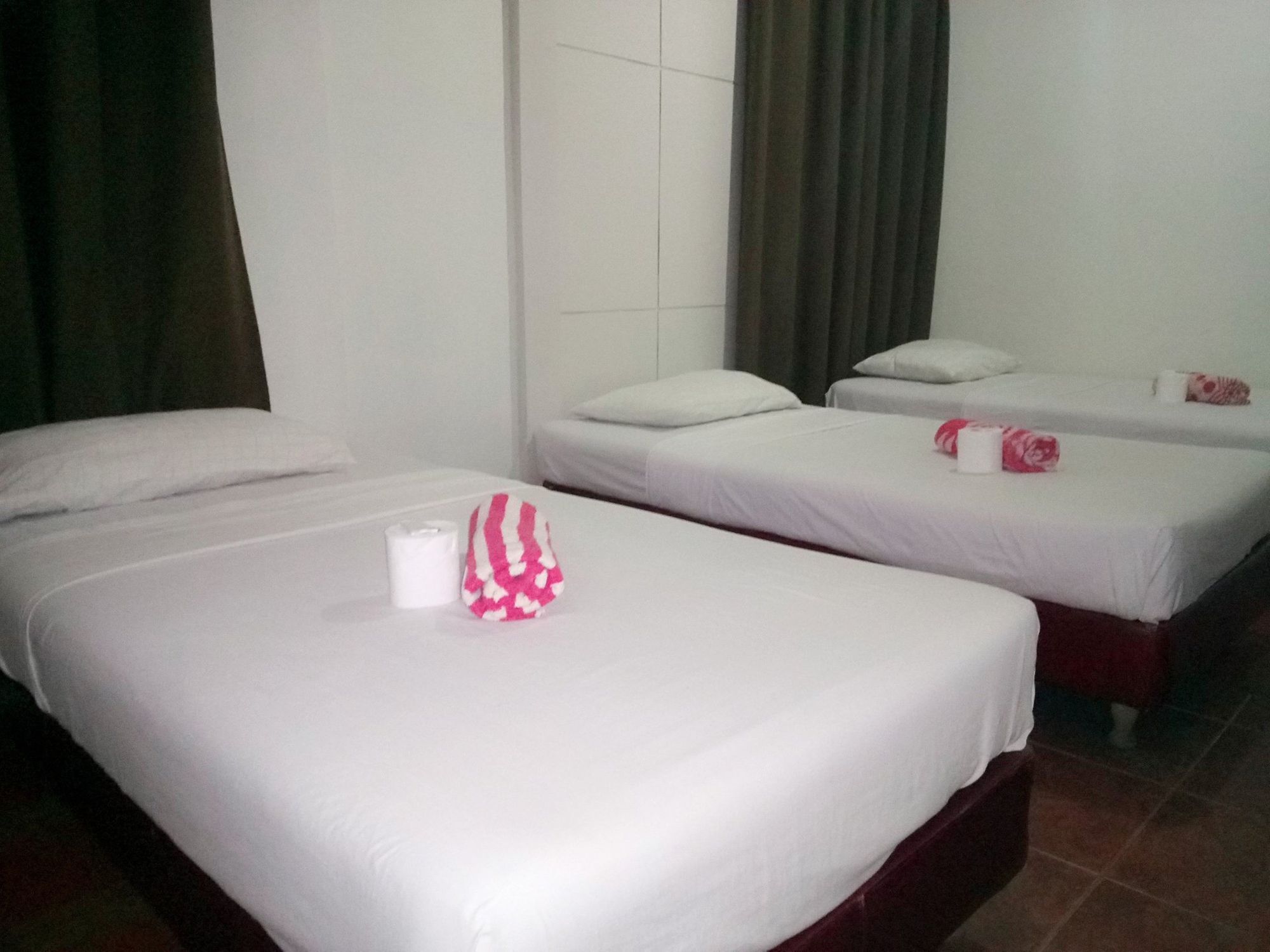 Sun Moon Poolside Hotel Angeles Kültér fotó